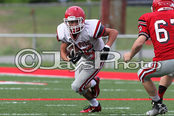 Glen Rose towel game (preseason football red-white game) 5-28-2015 (©Justin Manning) JWM_0061