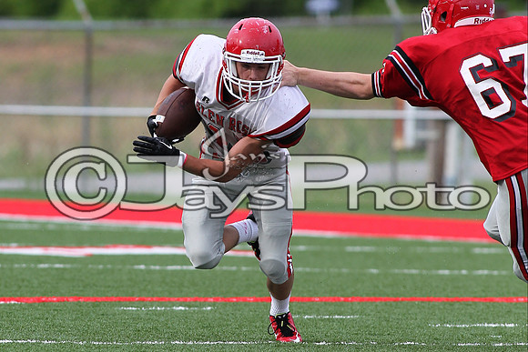 Glen Rose towel game (preseason football red-white game) 5-28-2015 (©Justin Manning) JWM_0063