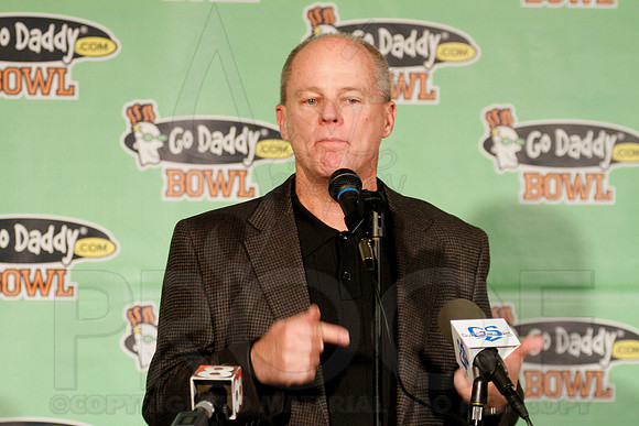 Go Daddy Press Conference & Reception 1-2-12 (Justin Manning)0050