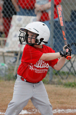 Phillies vs. Razorbacks 5-6 year old baseball 4-3-2014 (© Justin Manning) JWM_0284
