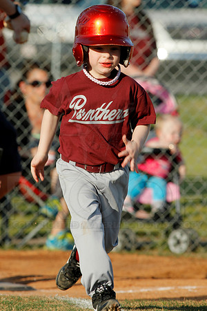 Panthers @ Mets 5-6 year old baseball 4-22-2014 (© Justin Manning) JWM_0108