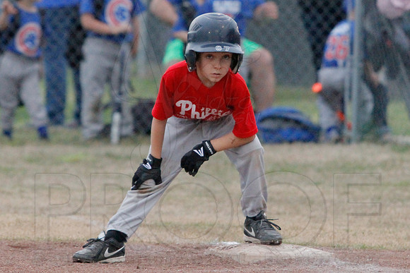 Phillies vs. Razorbacks 5-6 year old baseball 4-3-2014 (© Justin Manning) JWM_0315