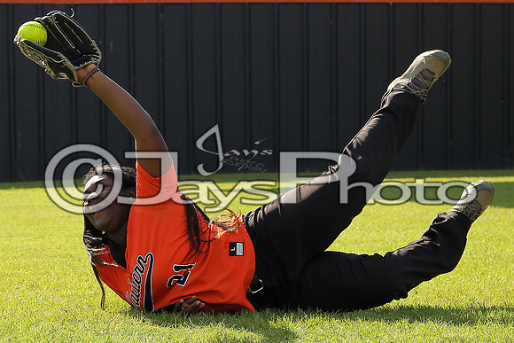 Malvern Softball Photos 4-19-17_JWM00133