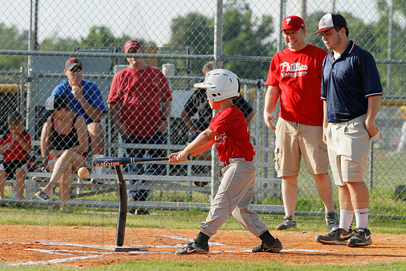 Phillies vs. Razorbacks 5-6 year old baseball 6-3-2014 (© Justin Manning) JWM_0038