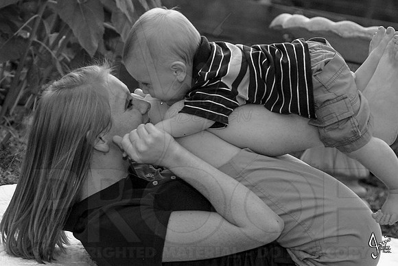 Madison & Kaleb Jacobs 7-7-12 (Justin Manning)156-2