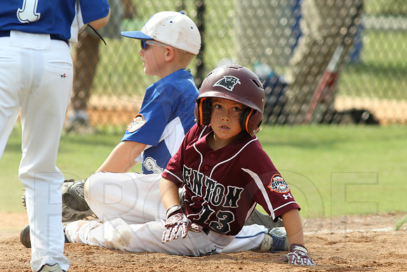 Benton-Midkiff vs. Bryant-Griffin 8 year old (Cal Ripken) 7-20-2014 (©Justin Manning) JWM_185