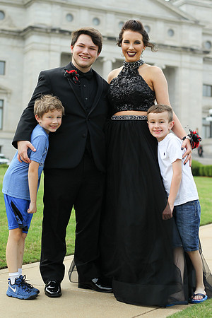 Sheridan Senior Prom 4-29-17_JWM00039