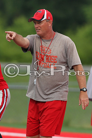 Glen Rose towel game (preseason football red-white game) 5-28-2015 (©Justin Manning) JWM_0133