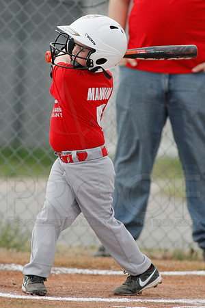 Phillies vs. Razorbacks 5-6 year old baseball 4-3-2014 (© Justin Manning) JWM_0092