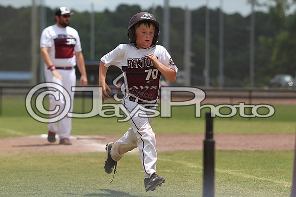 Benton (Cobb) vs. Benton (Jackson) Cal Ripken t-ball All-Stars 7-11-2015 (©Justin Manning) JWM_0159