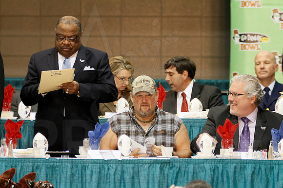Go Daddy Press Conference (Larry the Cable Guy) & Mayor Luncheon 1-4-13 (Justin Manning)0221