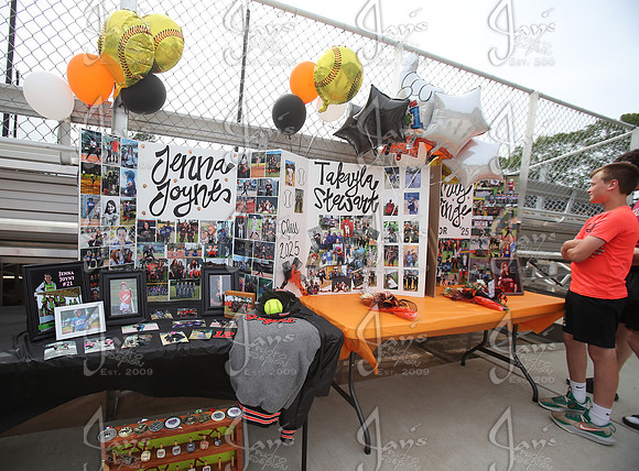Estem @ Malvern (SENIOR NIGHT) 5-5-25_JWM_0001