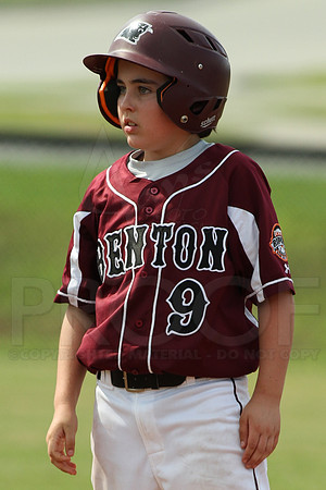 Benton-Midkiff vs. Bryant-Griffin 8 year old (Cal Ripken) 7-20-2014 (©Justin Manning) JWM_061