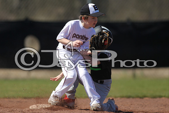 Benton Panthers vs. White Hall Dominators 2-27-16 JWM_0041