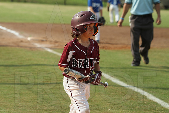 Benton-Midkiff vs. Bryant-Griffin 8 year old (Cal Ripken) 7-20-2014 (©Justin Manning) JWM_377
