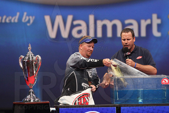 FLW Forrest Wood Cup Day final day 8-18-13 (© Justin Manning) JWM0309