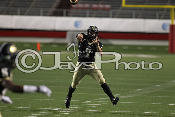Lakeside vs LR Central 9-3-2015 (©Justin Manning) JWM_0380