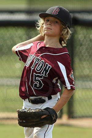 Benton-Midkiff vs. Bryant-Griffin 8 year old (Cal Ripken) 7-20-2014 (©Justin Manning) JWM_088