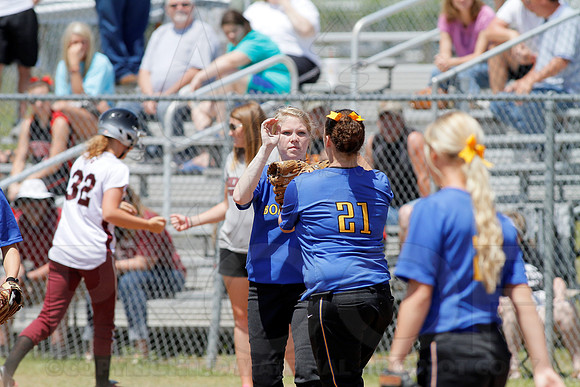 Benton vs. Mountain Home 6A State Softball Playoffs 5-11-13 (© Justin Manning) JWM0040