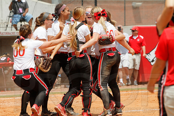 4A State Finals Softball Mena vs. Brookland 5-24-2014 (© Justin Manning) JWM_0460
