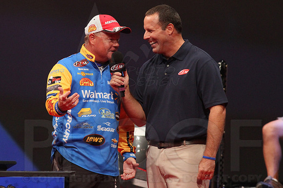 FLW Forrest Wood Cup Day final day 8-18-13 (© Justin Manning) JWM0337