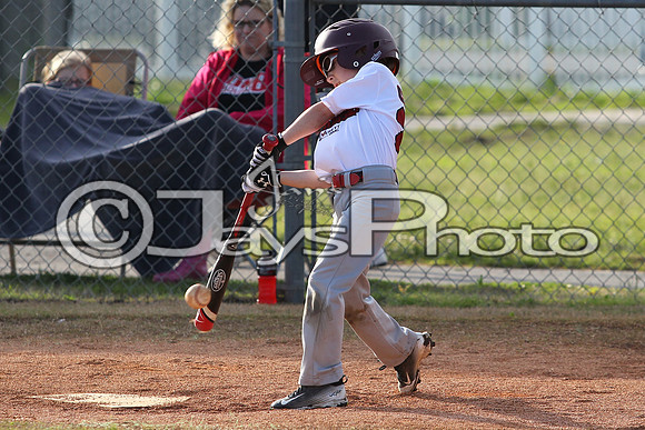 Bomb Squad vs Tigers 6-7 year old (Pitching Machine) 4-27-2015 (©Justin Manning) JWM_0099