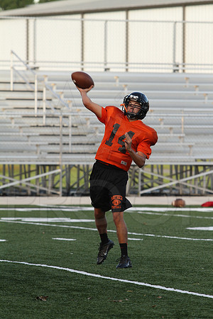 Harmony Grove Football Team Camp (Practice) 7-15-2014 (©Justin Manning) JWM_344