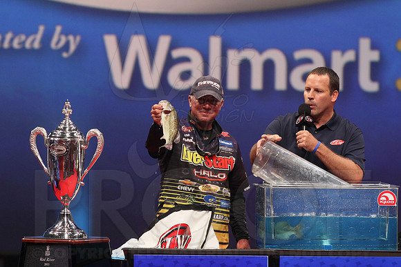 FLW Forrest Wood Cup Day final day 8-18-13 (© Justin Manning) JWM0386