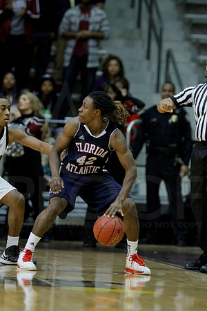 FAU @ UALR 1-24-13 (Justin Manning)0454