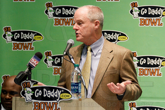 Go Daddy Press Conference (Larry the Cable Guy) & Mayor Luncheon 1-4-13 (Justin Manning)0144