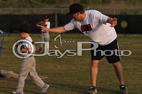 Bomb Squad vs. Cardinals 6-7 year old (Pitching Machine) 5-5-2015 (©Justin Manning) JWM_0214