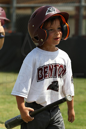 Benton vs. Mountain Home 5-6 year old All Stars 7-12-2014 (©Justin Manning) JWM_043