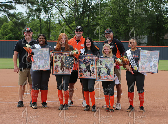 Estem @ Malvern (SENIOR NIGHT) 5-5-25_JWM_0124