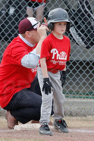 Phillies vs. Razorbacks 5-6 year old baseball 4-3-2014 (© Justin Manning) JWM_0189