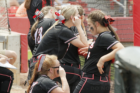 5A State Softball Finals Vilonia vs. White Hall 5-23-2014 (© Justin Manning) JWM_0008
