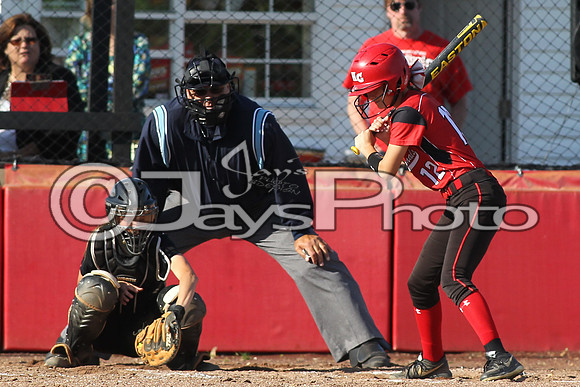 Bauxite @ Harmony Grove softball 4-21-2015 (©Justin Manning) JWM_0360