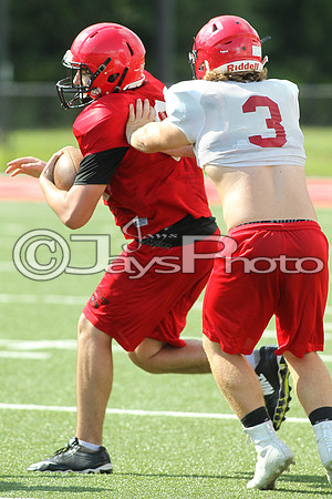 Harmony Grove Football Practice 8-10-17_JWM00146