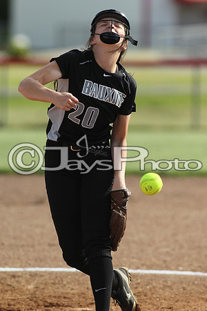 Bauxite @ Harmony Grove softball 4-21-2015 (©Justin Manning) JWM_0102