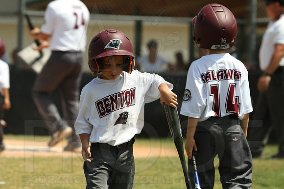 Benton vs. Mountain Home 5-6 year old All Stars 7-12-2014 (©Justin Manning) JWM_041