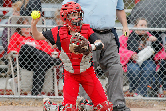 Harmony Grove @ Glen Rose softball 3-31-2014 (© Justin Manning) JWM_0095
