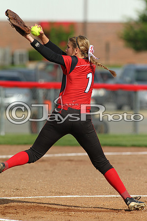 Bauxite @ Harmony Grove softball 4-21-2015 (©Justin Manning) JWM_0042