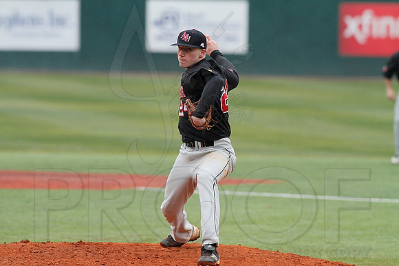 ASU @ UALR baseball 3-17-13 (© Justin Manning) JWM0100