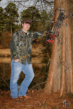 Austin Hicks senior pictures 12-29-13 (�Justin Manning) (�Justin Manning) (�Justin Manning) JWM_0093