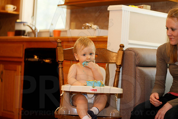 Kaleb's 1st birthday party 10-21-12 (Justin Manning)0036