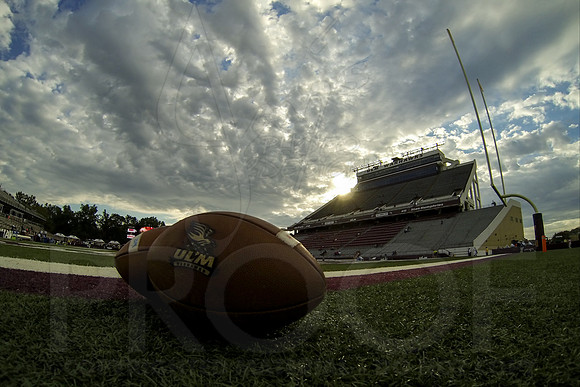Georgia State @ ULM 10-26-13 (©Justin Manning) JWM_0722-2
