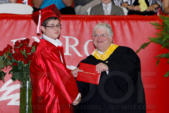 Glen Rose High school graduation 5-24-13 (© Justin Manning) JWM0062