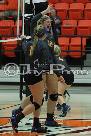 Sheridan @ Malvern Volleyball 9-11-17_JWM00400
