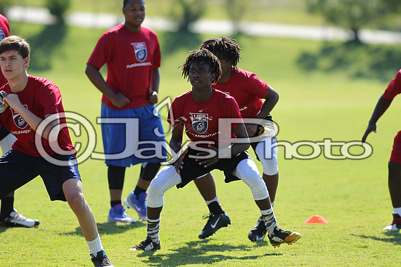 Tyrell Johnson Football Camp 6-10-17_JWM00217
