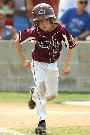 Benton-Midkiff vs. Bryant-Griffin 8 year old (Cal Ripken) 7-20-2014 (©Justin Manning) JWM_112