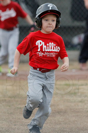 Phillies vs. Razorbacks 5-6 year old baseball 4-3-2014 (© Justin Manning) JWM_0267
